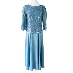 Oleg Cassini Dress size 8 Dusty blue
